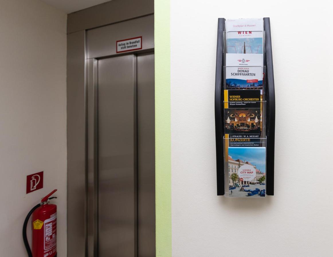 Sky Apartments Відень Екстер'єр фото